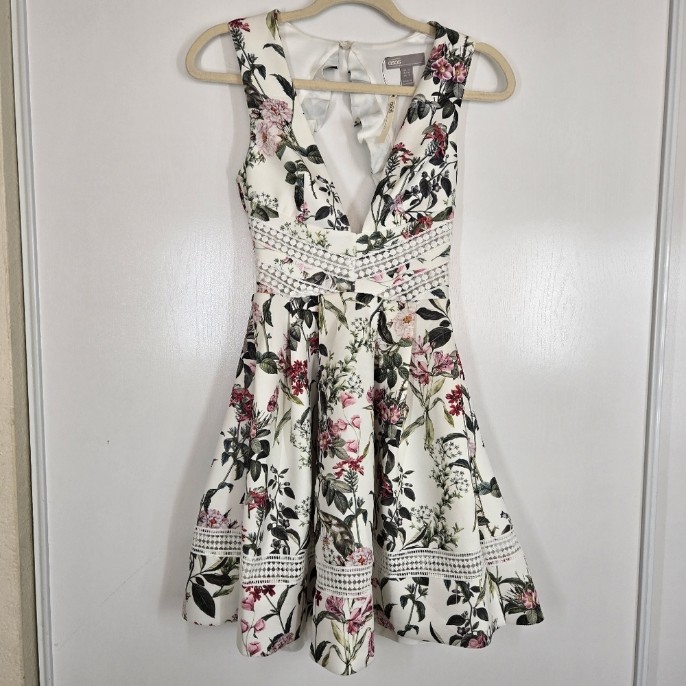 ASOS Skater Flora Botanic White Floral Print Mini Dress Woman's Size 0 NWT